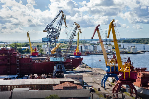 Модернизация основных фондов завода «Янтарь»